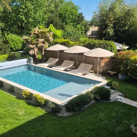 Pavillon Des Millesimes, Piscine & Spa Lussac (Gironde) Exterior photo
