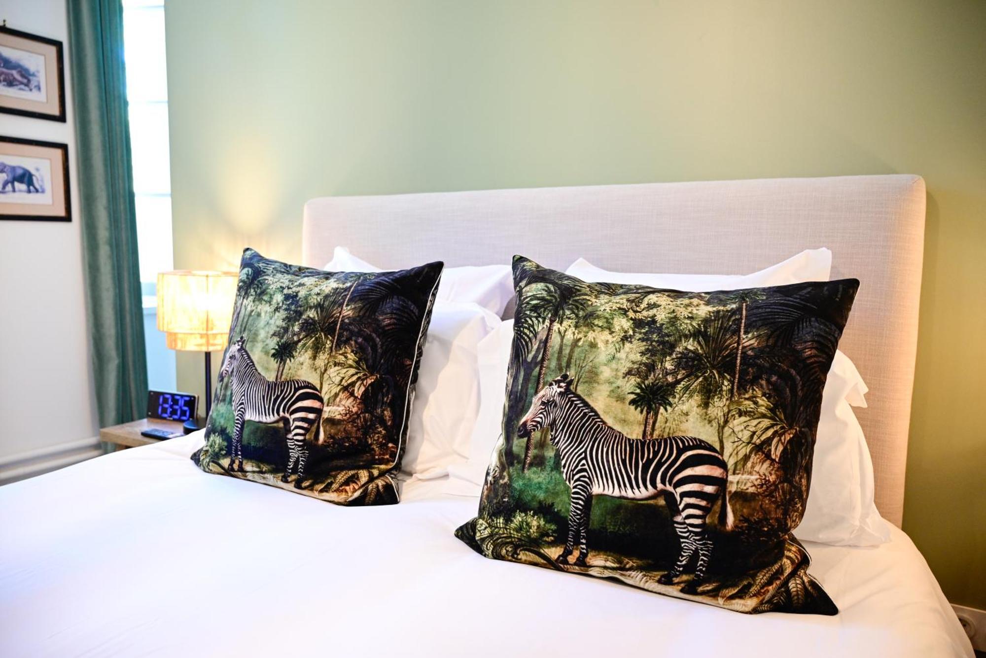 Pavillon Des Millesimes, Piscine & Spa Bed & Breakfast *
