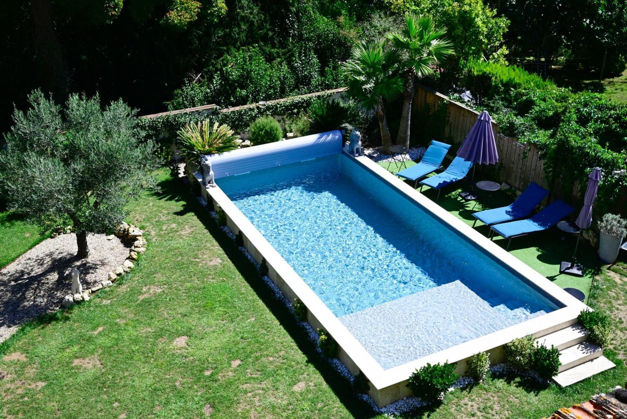 Pavillon Des Millesimes, Piscine & Spa Bed & Breakfast *