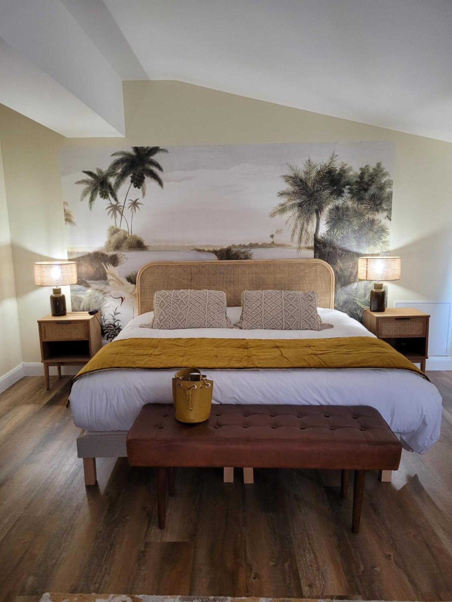 Pavillon Des Millesimes, Piscine & Spa Bed & Breakfast